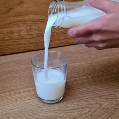 Frische Milch und Bauernbutter